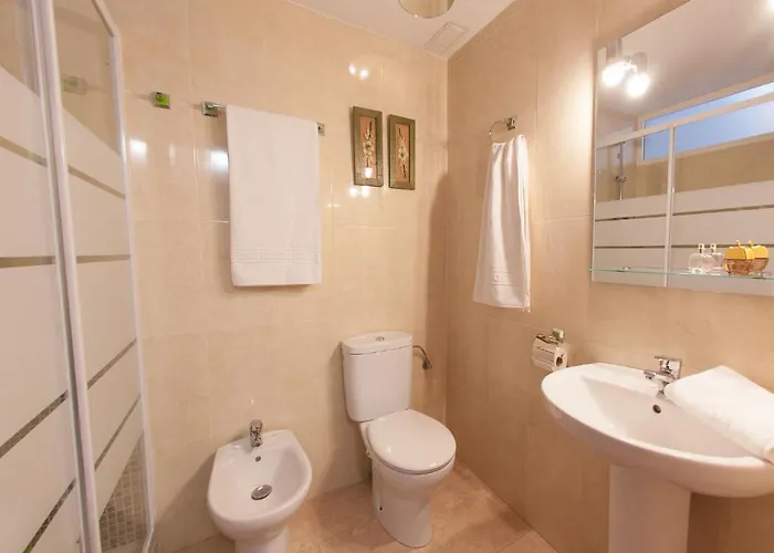 Aurinko 6 Acogedor En 公寓 丰希罗拉