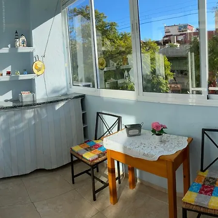 Aurinko 6 Acogedor En 아파트